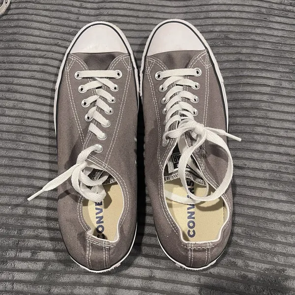 EUC Size 9 Mens Woman Size 11- Converse Chuck Taylor All Star High Line OX Gray - Image 2