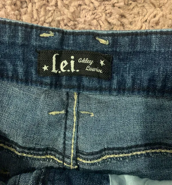 Shorts - Image 3