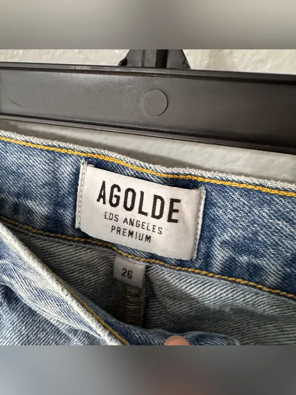 Agolde Micah Denim Shorts Light Wash - Image 4
