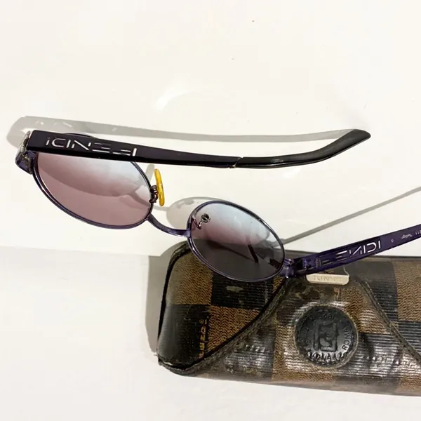 Vintage FENDI Twilight‎ Oval Sunglasses FS211 Black Frame Ombre Lens 135 Unisex - Image 4