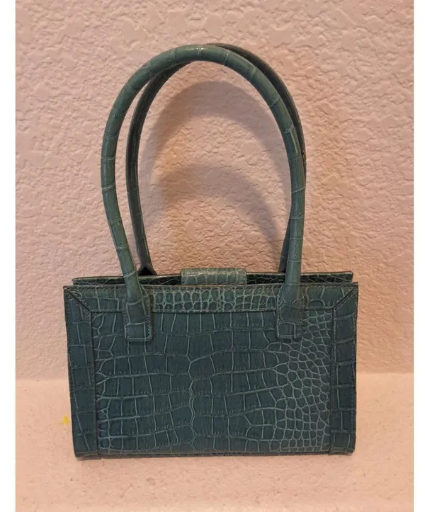 Liz Claiborne NWOT Accessories Teal Croc Embossed Mini Handbag Bow & Tassel - Image 2