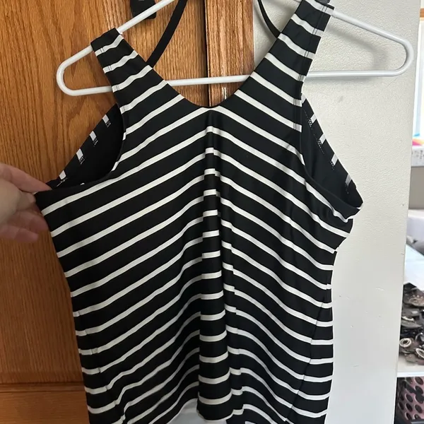 Chic black and white stripe swim suit top - Image 2