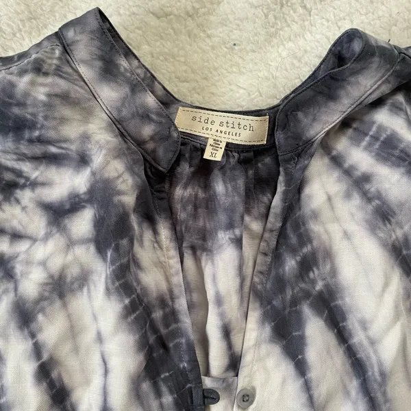 Side Stitch Women's Top Sz XL Tie Dye Tencera Button Front Top Blue A393918 - Image 3