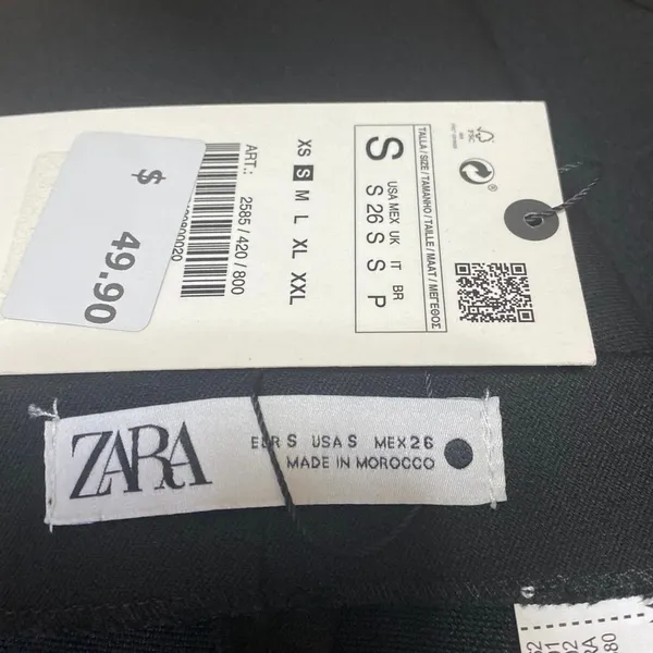 NEW Zara Women's Black Asymmetric High Waist Zipper Mini A-Line Skirt Size S - Image 4