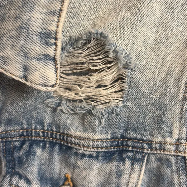 ✨FREE PEOPLE RUMORS LIGHT WASH DENIM SZ MEDIUM JACKET✨ - Image 7