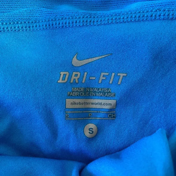 NWOT | Nike women’s blue print running‎ active shorts — small - Image 6