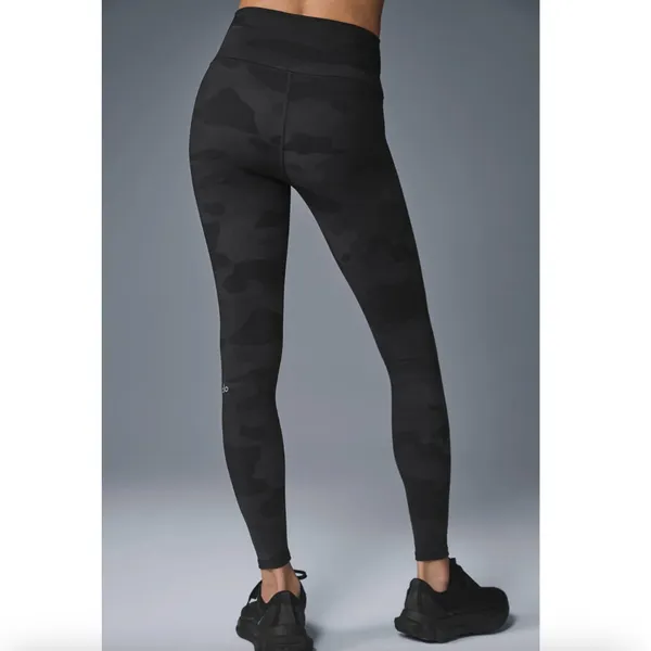 Alo Yoga High-Waist Camo Vapor Legging in Black Camo - Image 2