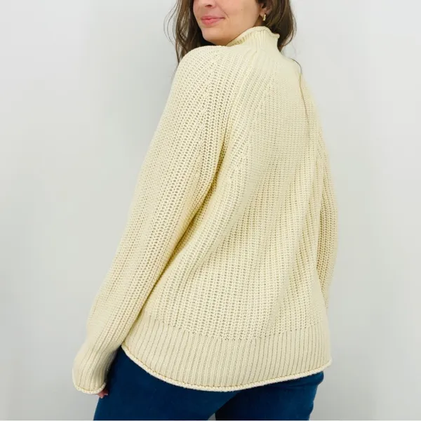 j. crew ivory chunky knit mockneck sweater size M - Image 4