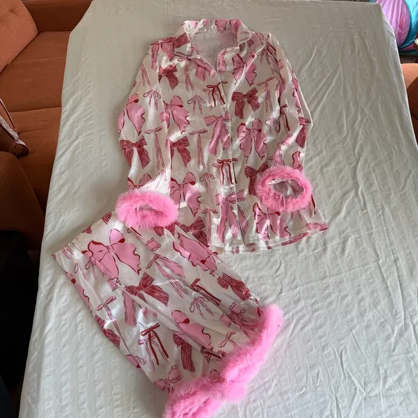 Women's Two Piece Silky Pink Long Sleeve and Pant Pajamas Size M #260259 - Image 2