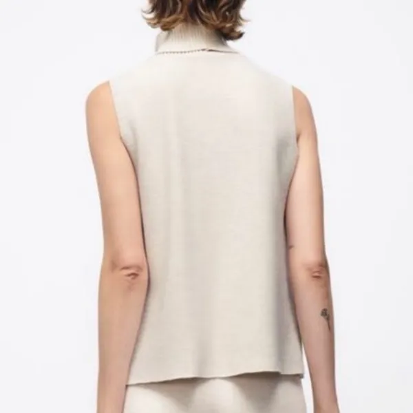 Zara Women's Beige Sleeveless Turtleneck Sweater Size S - Image 9