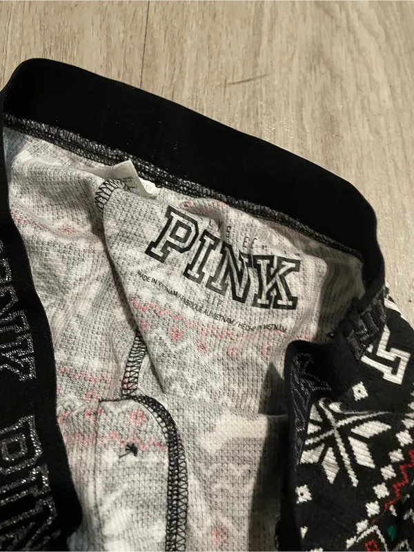 PINK Victoria's Secret Black Holiday Isle Leggings - Image 2