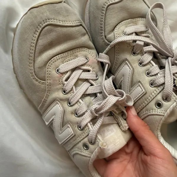 New Balance Light Gray and White Sneakers - Image 4