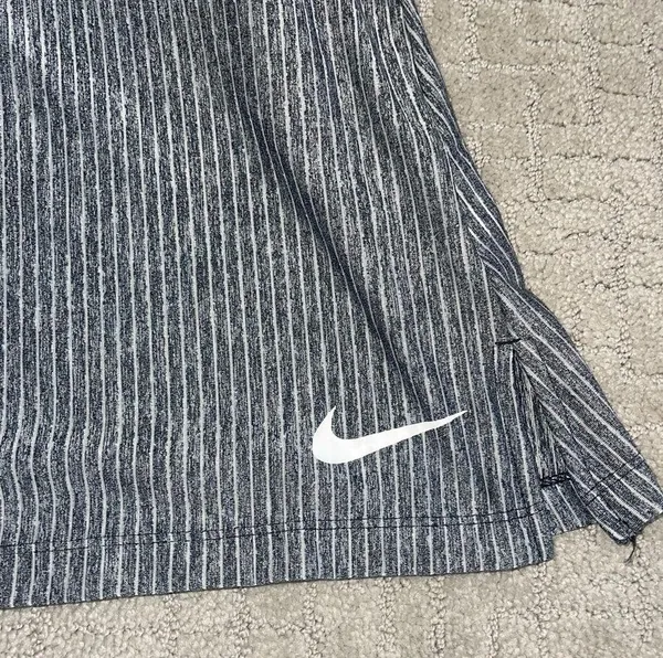 Nike Dri-Fit Tank Top - Image 2