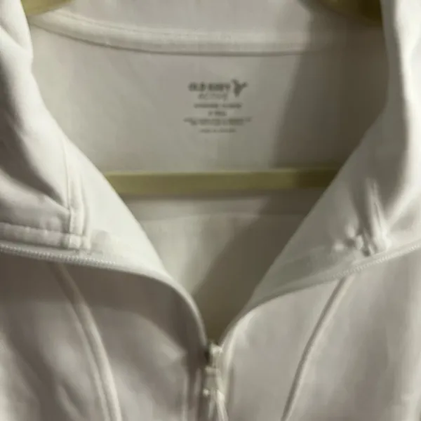 New with tags White Half-Zip Pullover Sweatshirt s tall dynamic fleece old navy - Image 3