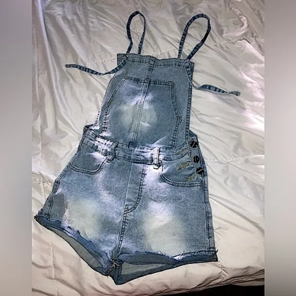 Size xs Light-wash Jean Style Romper Outfit - Image 6