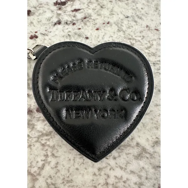 Tiffany & Co. New Black‎ Leather Heart Rtt Return to Tiffany Keychain Keyring - Image 2