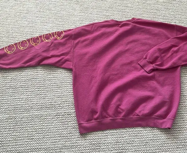 Urban Outfitters Crewneck Nirvana Pink - Image 2