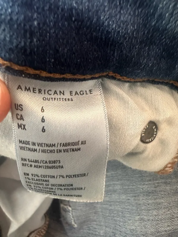 American Eagle Jean Shorts Midi Super Stretch - Image 2