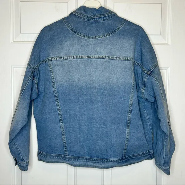 Forever 21 Denim Jean‎ Jacket Floral Embroidered Frayed Hem Oversized - Image 5