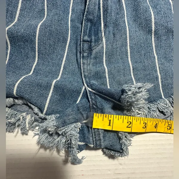 PacSun L.A. Womens Window Pane High Rise‎ Distressed Festival Shorts Size 28 - Image 5