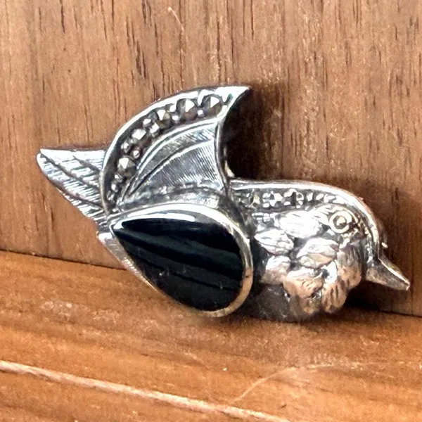 Vintage 925 Sterling Silver Black Onyx Marcasite Bird Brooch - Image 2