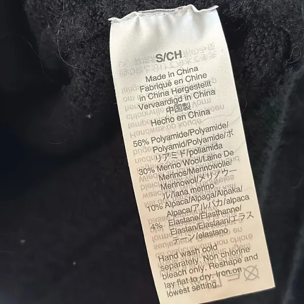 Madewell Wrap-Front Pullover Sweater in Coziest Yarn black S - Image 5