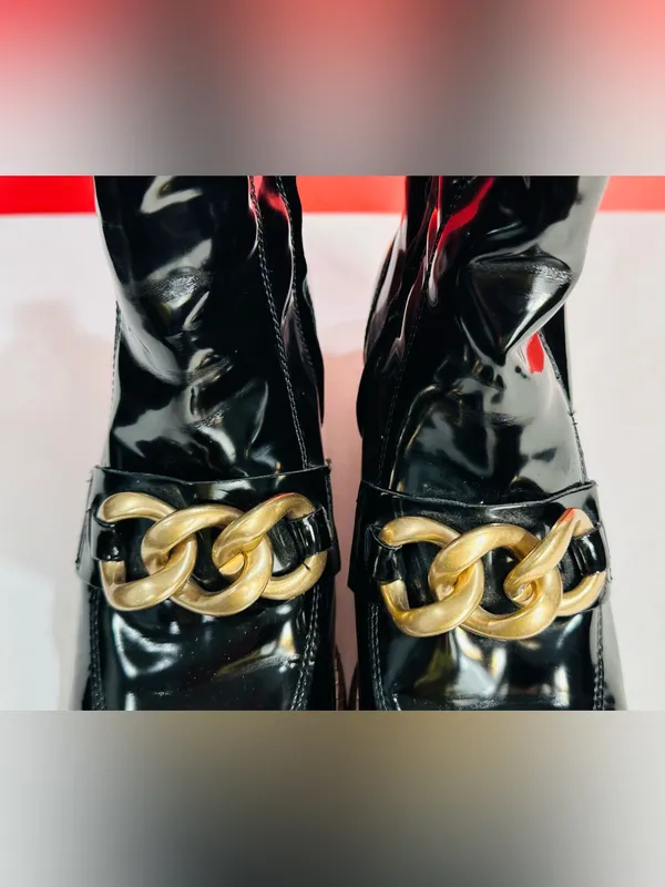 Steve Madden Black Patent Leather Ankle Boots with Gold Chain - Image 9