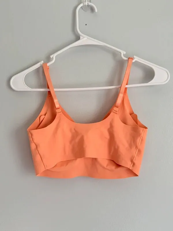 True & Co True Body Lift V-Neck Wireless Bra Coral S - Image 3
