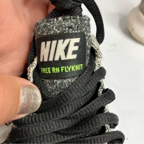 Nike Freerun flyknit black & white size 6.5‎ - Image 6