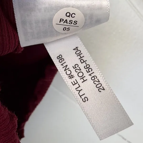 NWT J. CREW Perfect Rib Cardigan Burgundy Size Medium - Image 6