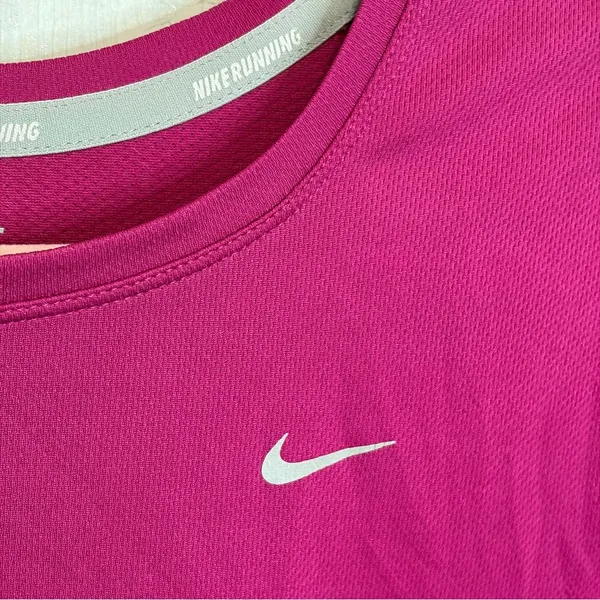NIKE Women’s Dri-Fit Running Tee in‎ Magenta, Large - Image 3