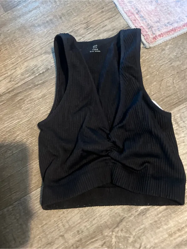 Aerie Black Twist-Front Ribbed Tank Top - Women - Image 7