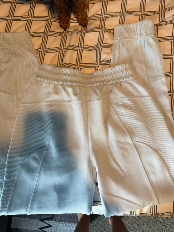 Lululemon Joggers - Image 4