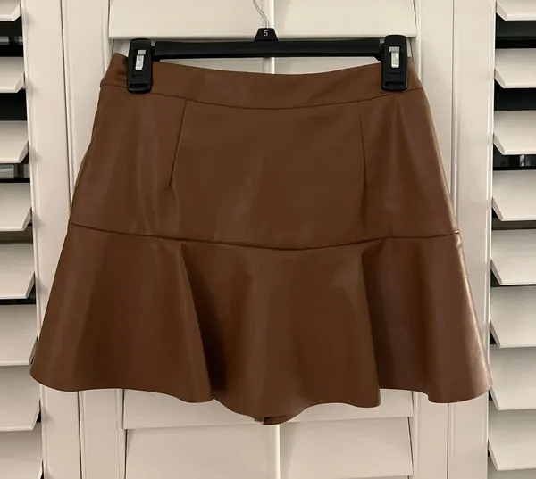 DO+BE Leather Skirt - Image 4