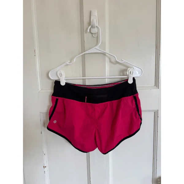 Lululemon pink & black shorts size‎ 4. - Image 2