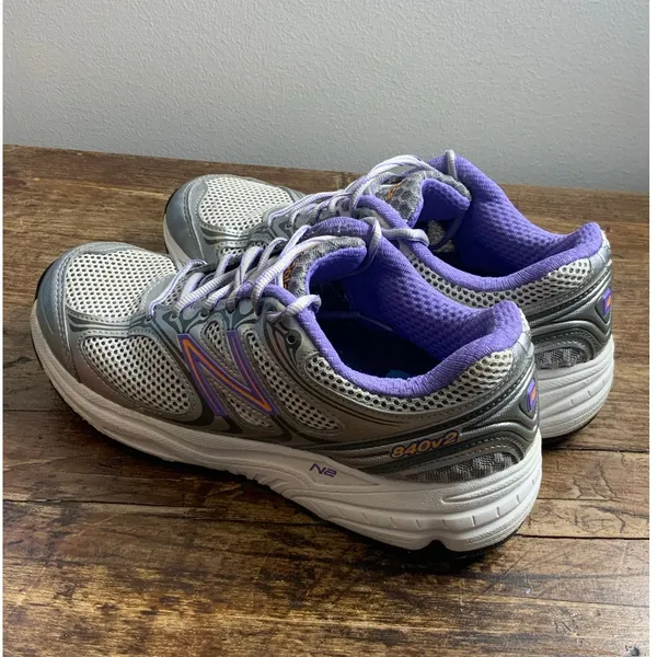 New Balance 840v2 women's running shoes silver/ purple‎ size 8 - Image 6