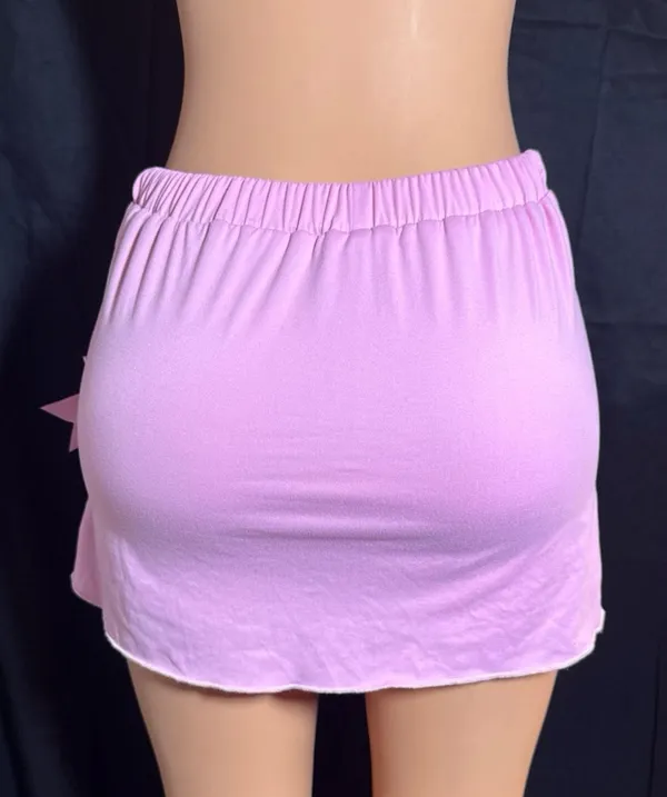 Baby pink mini skirt with bows - Image 4