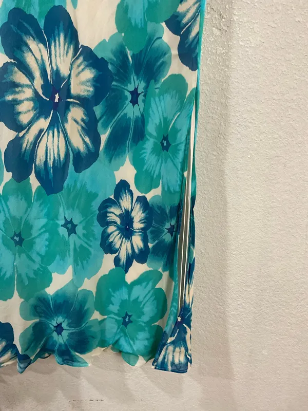Y2K express 100% silk skirt - Image 4