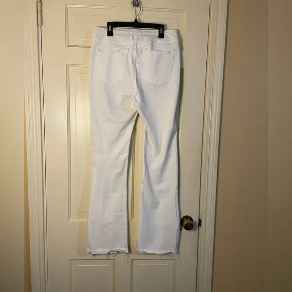 FP We The Free Jenny High Rise Skinny Flare Pullon Pants White Size 31 - Image 5