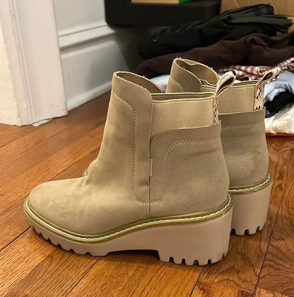 Tan Boots Size 8 - Image 2