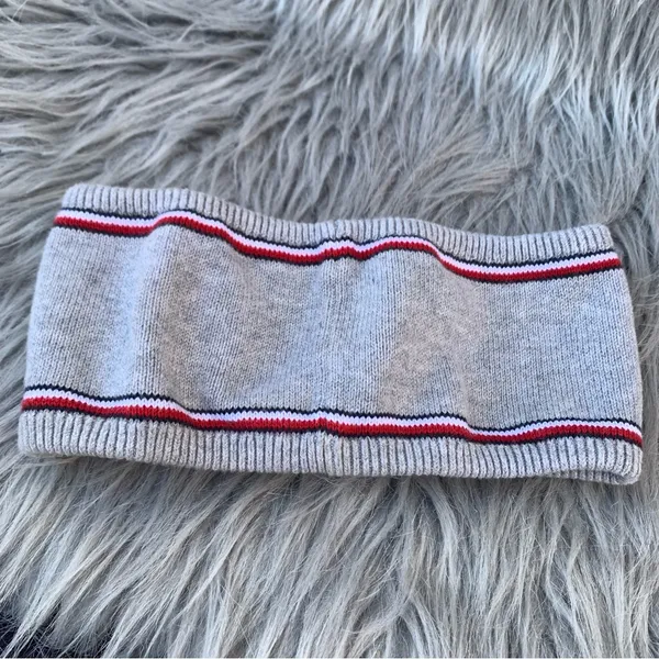Tommy Hilfiger Heritage Logo Knit Headband in grey heather - Image 3
