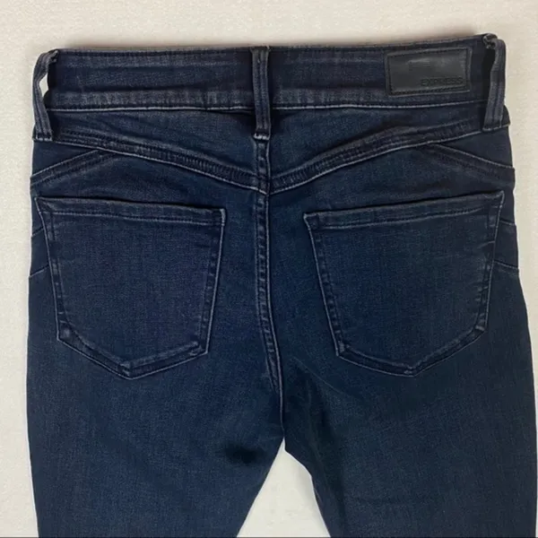 Express‎ Perfect Curves Ankle Legging Jean - Image 7