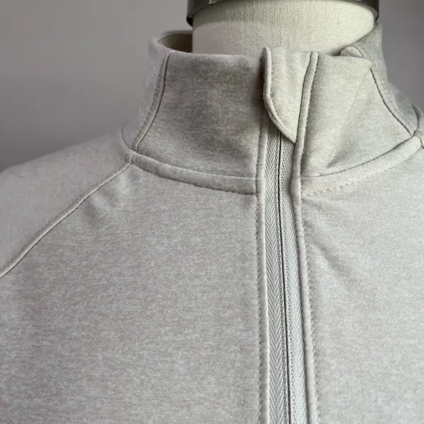 Old Navy Cloud+ Cropped 3/4 Zip CozyCore Wishbone Sweatshirt‎ Size Large - Image 4