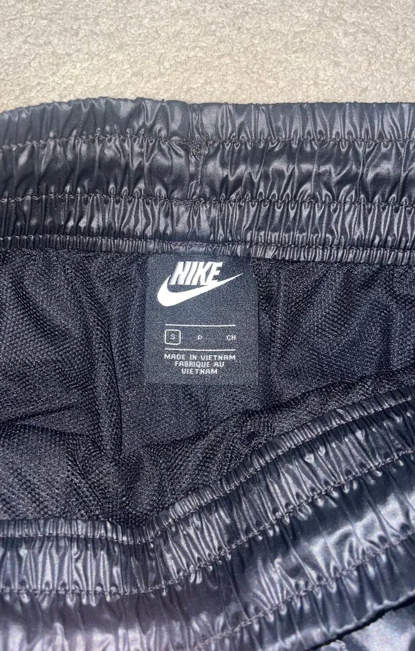 Nike Parachute Pants - Image 4
