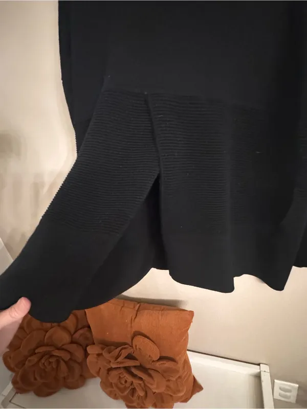 Lululemon Sit In Lotus Sweater Wrap - Image 6