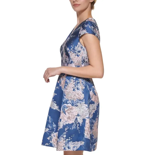 NWT Vince Camuto Womens Petite Jacquard Fit & Flare Dress Blue Floral 4P - Image 3