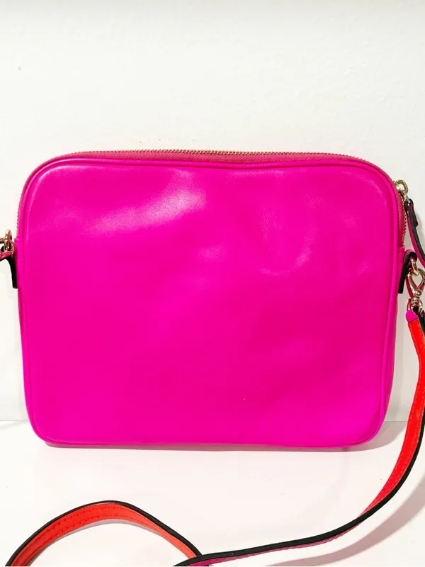 Kate Spade New York Brightspot Avenue Bryce IPad Crossbody Bag Bright Pink - Image 3