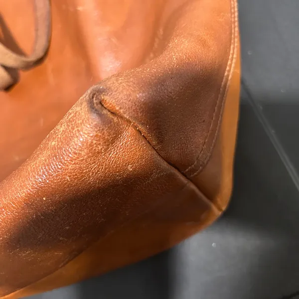 Madewell Elegant Brown Leather Tote Bag Genuine Leather see imperfection on bag - Image 9