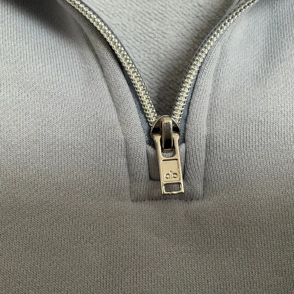 Alo Yoga Accolade 1/4 Zip Pullover Winter Frost S - Image 4