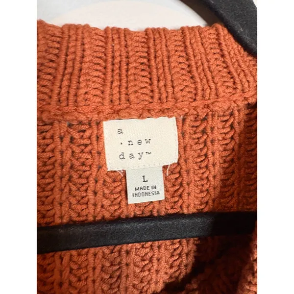 A New Day rust orange sleeveless sweater - Image 3